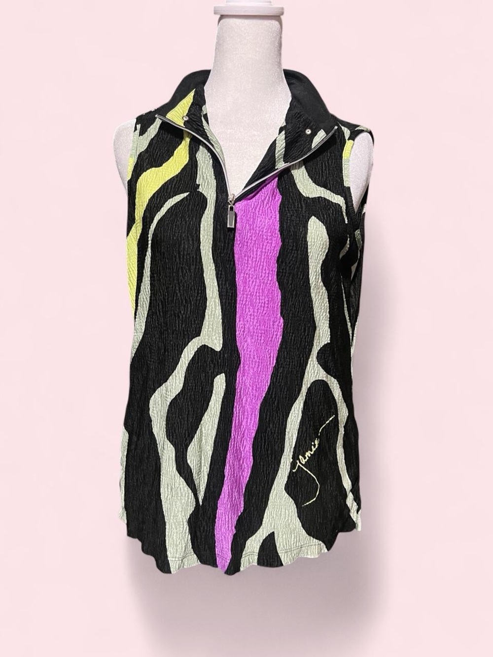 Small Sleeveless Zip-Front Printed Top with Purple Accent